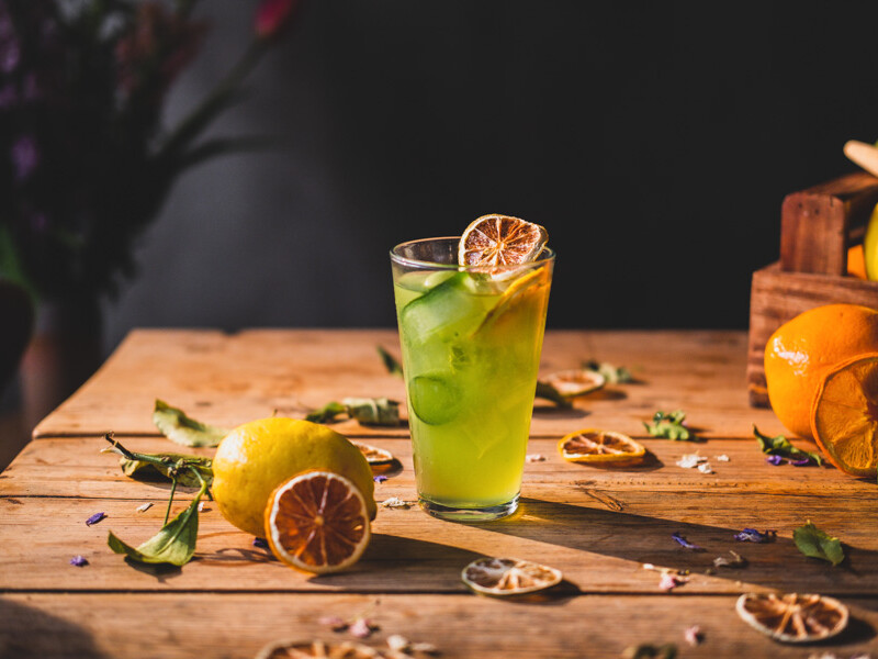 Cocktail med gin og agurk